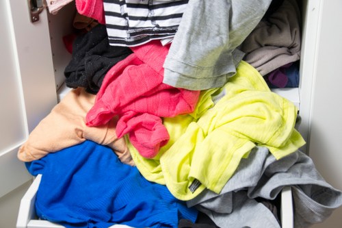 Benefits of hiring flat clearance professionals